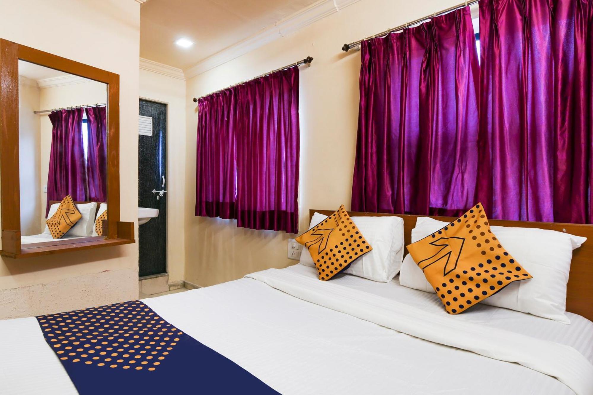 Hotel O Super Guest House Ахмедабад Екстер'єр фото
